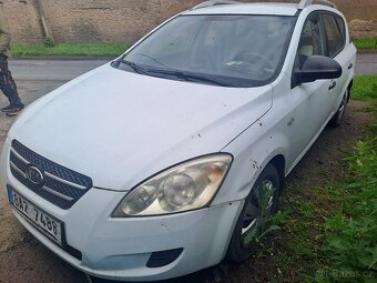 Kia ceed 1,6crdi - 4