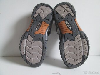 Keen.....vel.44,5 - 4