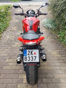 Kawasaki Z1000 - 4