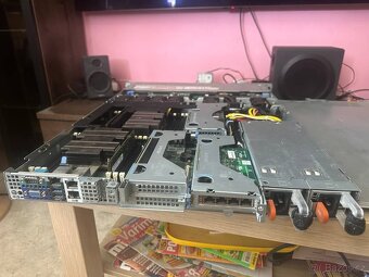 Dell PowerEdge R440 - 4