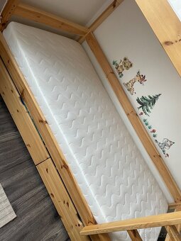 Rozkládací palanda s matracemi a úložným prostorem - 4