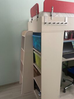 Komplet nábytek na míru - dětská patrová postel se stolem - 4