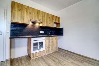 Pronájem nového bytu 1+kk, 40 m2, Smiřice - ul. Cukrovarská. - 4