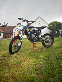 Husqvarna fc 450 2023 Rockstar edice - 4