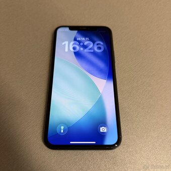 iPhone 11 Pro 64GB, pěkný stav, 12 měsíců záruka - 4