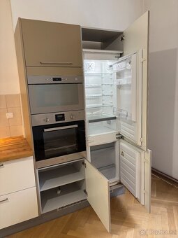 Designová kuchyňská linka zhotovená truhlářem na míru - 4