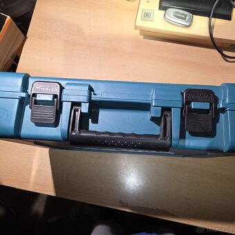 Originalni kufr  k vrtacce Makita - novy - 4