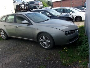 ALFA ROMEO 159 2.2 BENZÍN 2,4JTD - 4