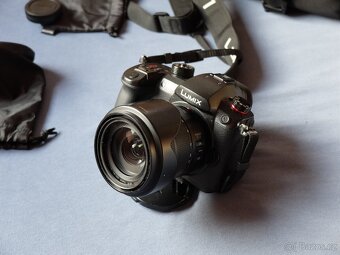 Lumix GH5 II+obj.12-60/2,8-4,14-140/4-5,6, 2x aku, brašna, - 4