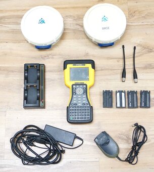 Trimble Dual R6 Model 2 a 3 Base & Rover RTK GPS GLONASS TSC - 4