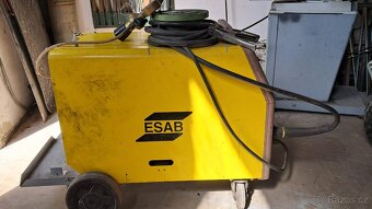 Svářečka, švédský výrobce, ESAB AB LKB 220 - 4