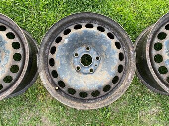 Plecháče ocelové disky 61/2jx16h2 et42 205/55 R16 5x112 - 4