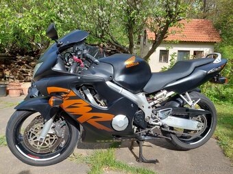 Honda CBR 600F - 4