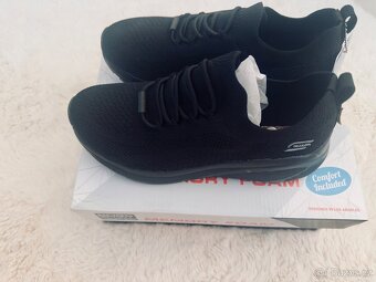 Skechers - 4