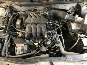 Volkswagen Golf IV 1.4i a Volkswagen Golf IV 1.6i - 4