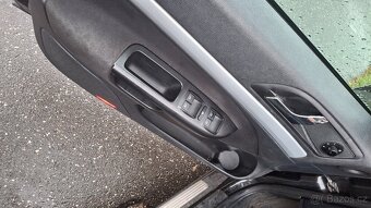 Škoda Octavia 2 FL combi 2.0 tdi - 4