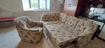 Rozkládací gauč, křeslo a taburet - 4