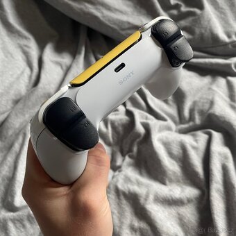 PS5 DualSense ovladač - 4