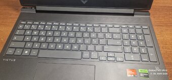 HERNÍ Victus 16" Ryzen 7 8jádro, 64GB RAM, RTX 4070 8GB - 4