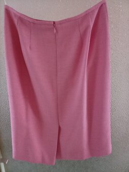 Nový kvalitní růžový kostým s podšívkou, - 4