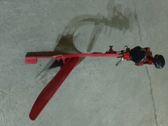 Vari jednostranný pluh,pravý+ nastavovací těleso NT3 - 4