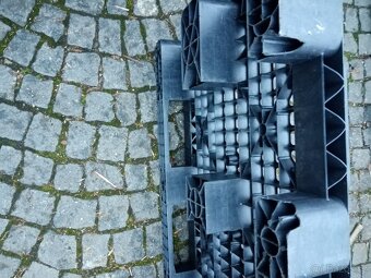 Plastová paleta  120 x 80 cm - 4