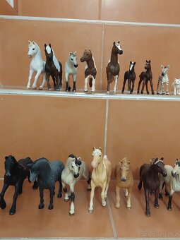 Schleich koně a postavičky - 4