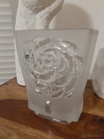 Váza z lisovaného skla v matované verzi - V. Zajíc - 4