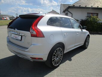 VOLVO XC60 2,4D4 Summum AWD Auto Pano Xen 2014 - 4