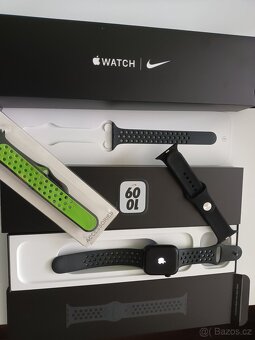 Prodám hodinky Apple watch 7 Nike. - 4