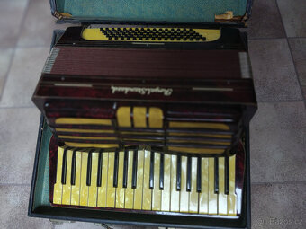 Harmonika akordeon Royal Standard s kufrem - 4