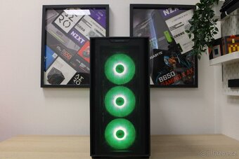 RX 9070 / i5 14400F / 32GB - 4