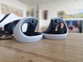 Prodám PS VR2 – kompletní set + bonus (TOP stav) - 4
