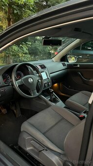 VW Golf 5 - 4