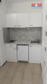 Pronájem bytu 2+kk, 31 m², Pardubice - Polabiny - 4