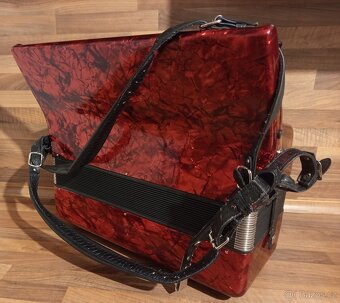 Akordeon (harmonika, heligonka) Delicia Choral IV 120 basů - 4