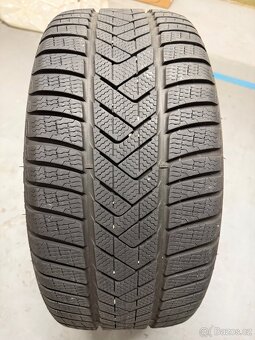 245/40 275/35 R19 PIRELLI Sottozero 3 Run Flat zimní - 4