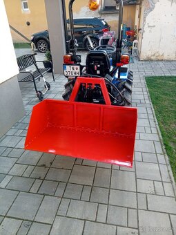 Transportní box hydraulicky sklápateľný za malotraktor - 4