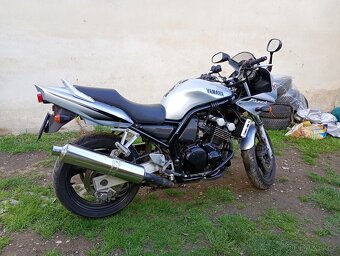 Yamaha FZS 600 Fazer - 4