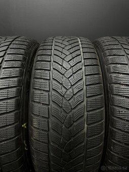 Sada pneu GoodYear 235/55/19 105V - 4