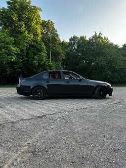 BMW E60 545i - 4