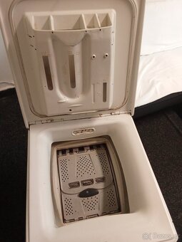 Prodám-Plně funkční pračku značky AEG Lavamat ,5kg - 4