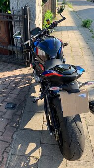 BMW M1000R - 4