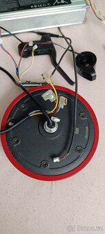 Díly Xiaomi Mi Electric Scooter Pro 2 - 4