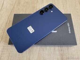 Samsung Galaxy S25+ - 4