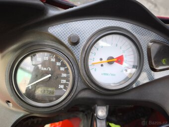 Suzuki SV 650S - 4