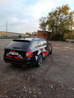 ŠKODA OCTAVIA COMBI III RS - 4