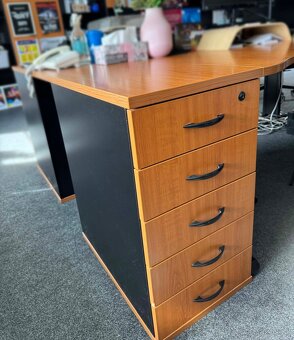 Kancelářský ostrůvek - 4