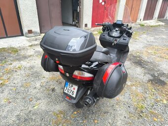 Suzuki Burgman 650 executive - 4