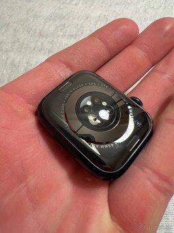 Apple Watch Series 7 45mm Cellular - 4